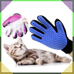 Масажна и четкаща ръкавица за кучета и котки