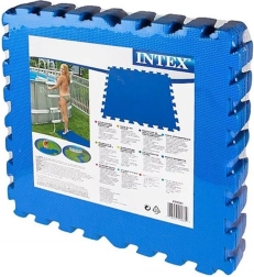 Foam puzzle mats for the pool – clean zone at the entrance
