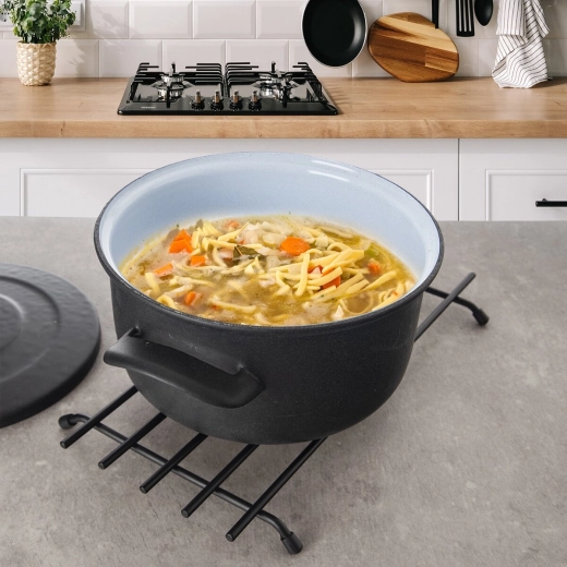 Stable placement of hot pots