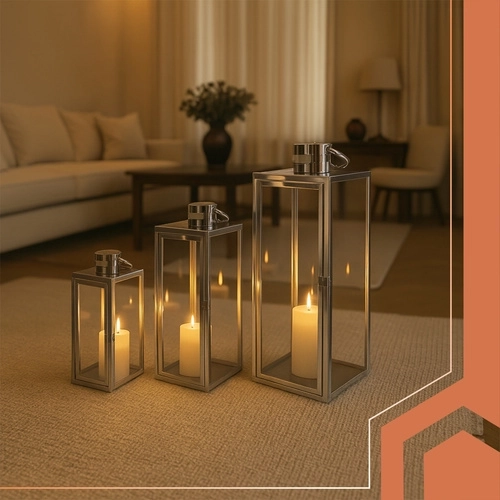 Glass + stainless steel in an elegant silver finish