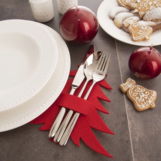 A festive look that stands out