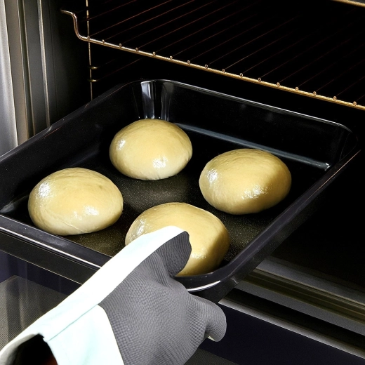 High sides for safe baking