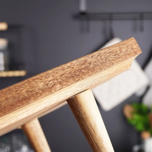 Масивно акациево дърво