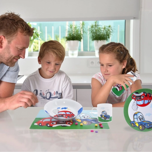 Size 35 × 25 cm – just right for children’s mealtimes