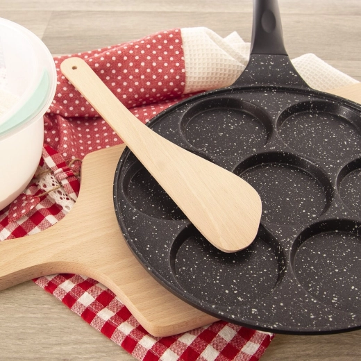 Gentle on non-stick cookware