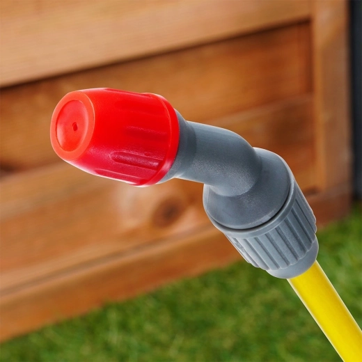 Adjustable nozzle for precise spraying