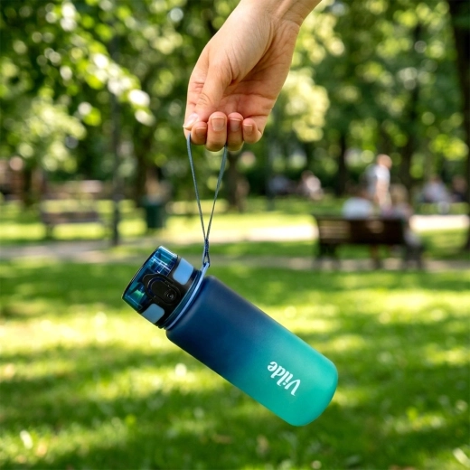 Loop for easy carrying on the go