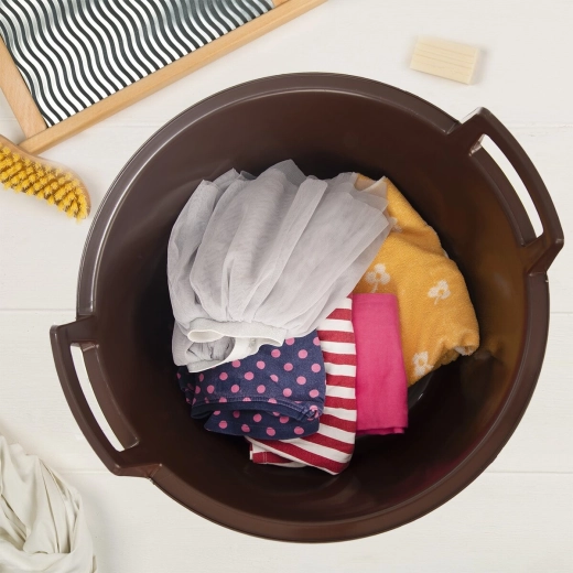Practical for laundry and household tasks