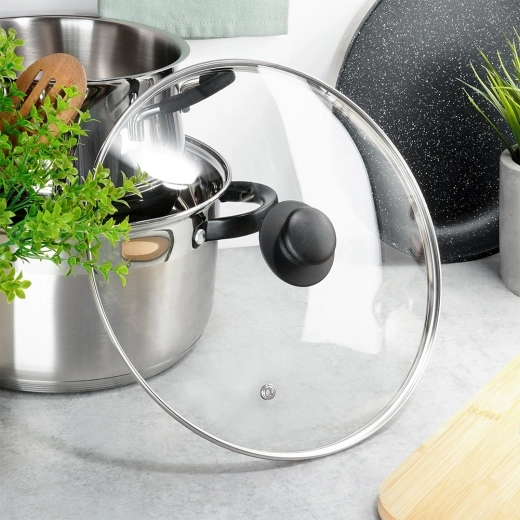 Здрав ръб от неръждаема стомана и удобно копче