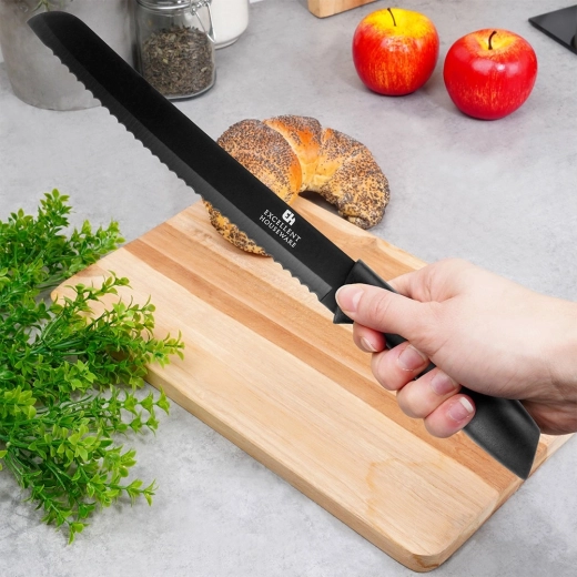 Ergonomic handle for a secure grip