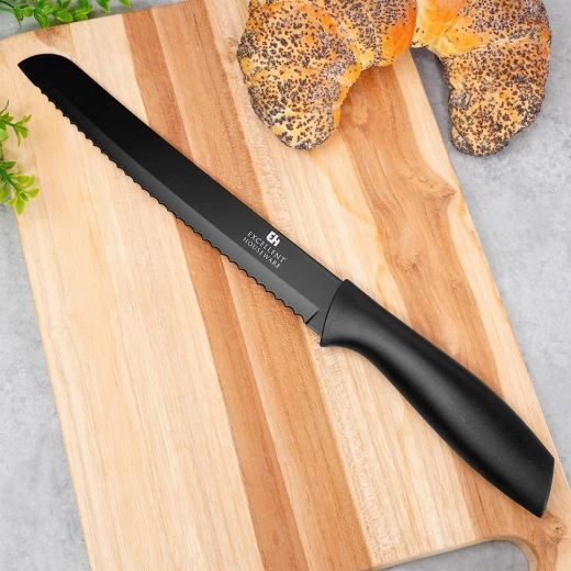 Serrated stainless steel edge for clean cuts