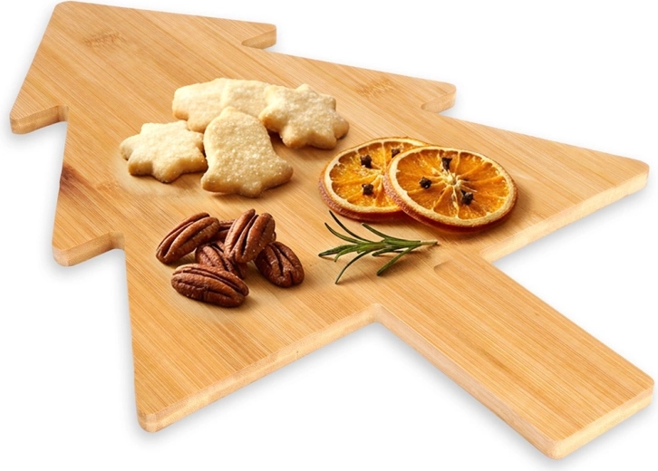 Wooden cutting and serving board in the shape of a Christmas tree 44.5 × 30 cm