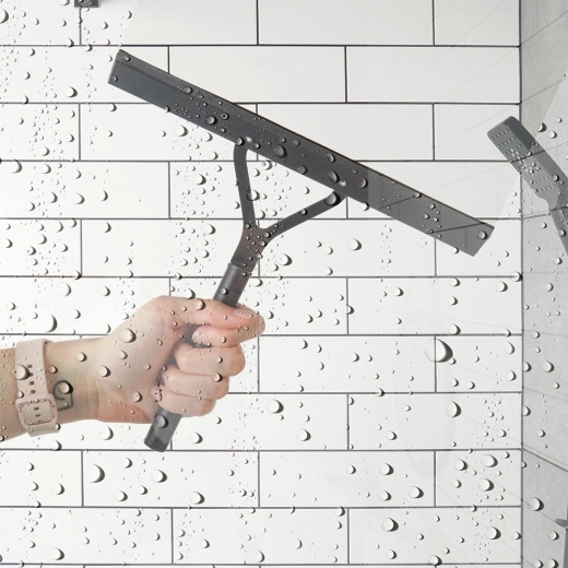 Ергономично избърсване на душ и прозорци