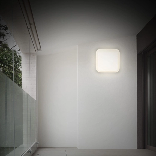 IP54 protection for outdoor use