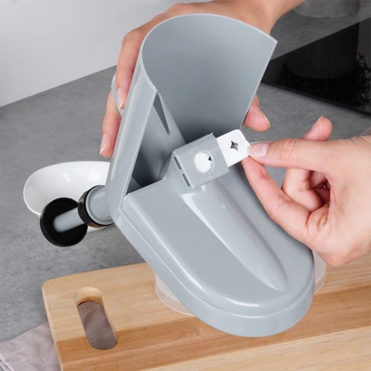 Stability thanks to lockable suction cup