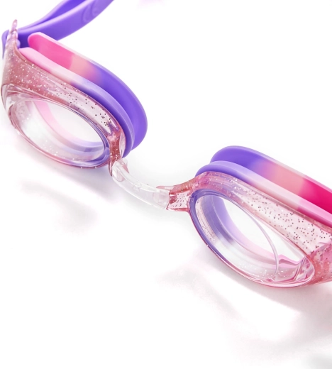 Clear lenses and comfortable seal