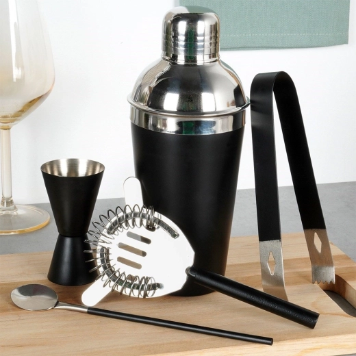 Complete cocktail set