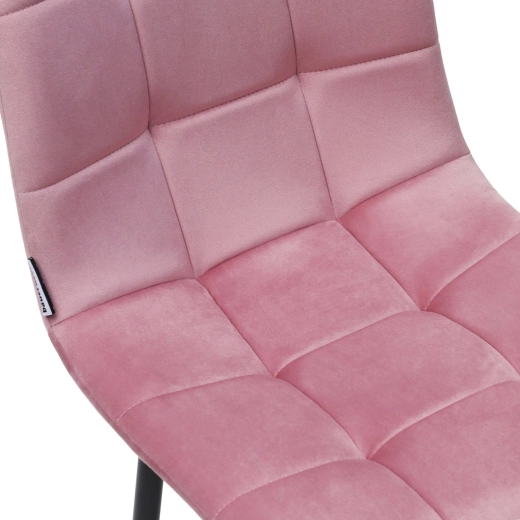 Elegant quilted square stitching