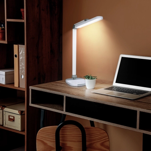 Customisable light for work and relaxation