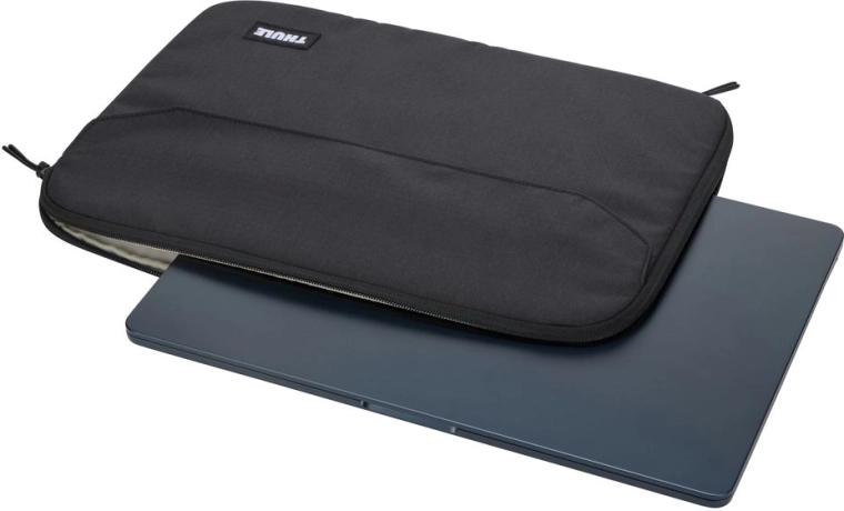 Калъф по мярка за MacBook Air 15"