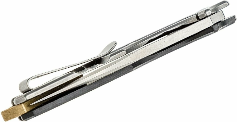 Лека, но здрава дръжка G10