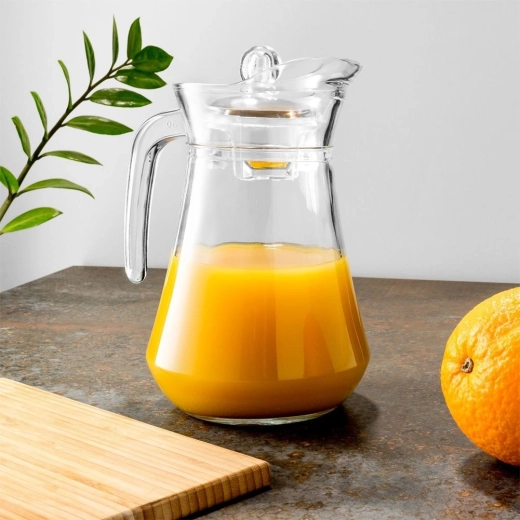 Елегантно стъкло за всяка маса