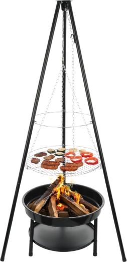 Stable tripod and large grilling surface