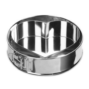 Cake pan 24 cm with removable bottom and heart insert