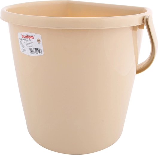 Wide rim for easy filling