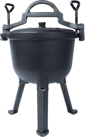 Stable tripod for safe cooking over fire