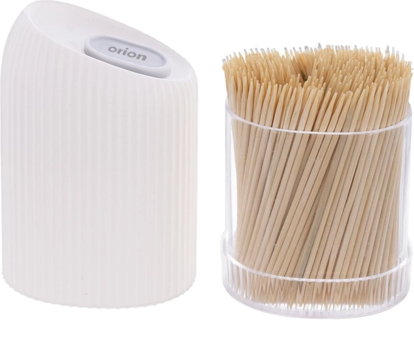 Bamboo toothpicks for dining and snacks