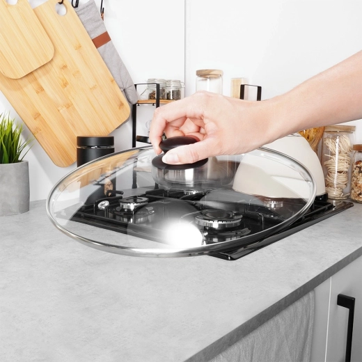 Издръжлив неръждаем кант и сигурен захват