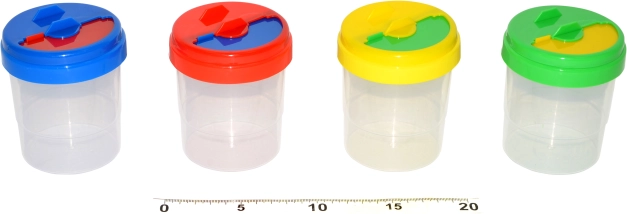 Water cup with leak-proof lid for art techniques