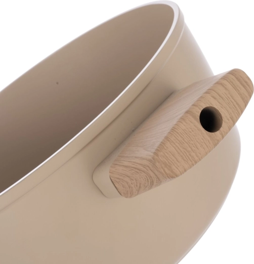 Comfortable side handles for safe handling