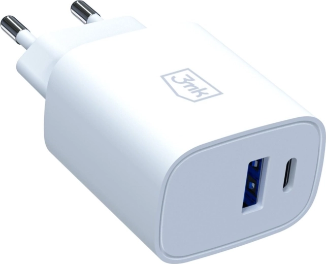 Two ports: USB‑C and USB‑A