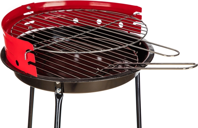 Chromed grate and wind shield