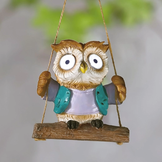 Hanging solar owl decoration with 2 cool white LEDs
