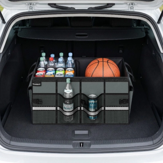 Smart space organization: 3 compartments and 7 pockets