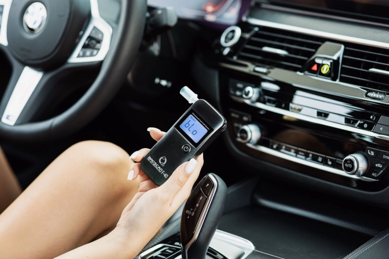 Практична употреба при пътуване и в автомобила