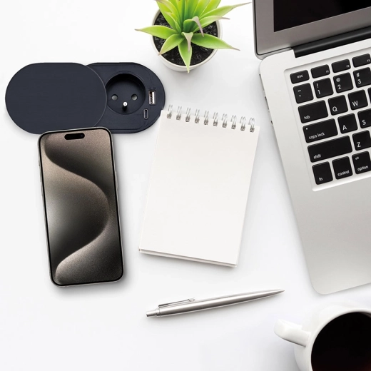 Бързо зареждане USB-C PD и USB-A QC 3.0