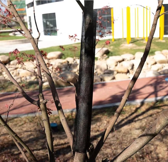 Effective mechanical bark protection