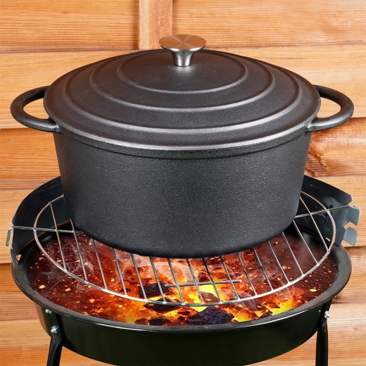 Versatile use on the stovetop, in the oven, and over fire