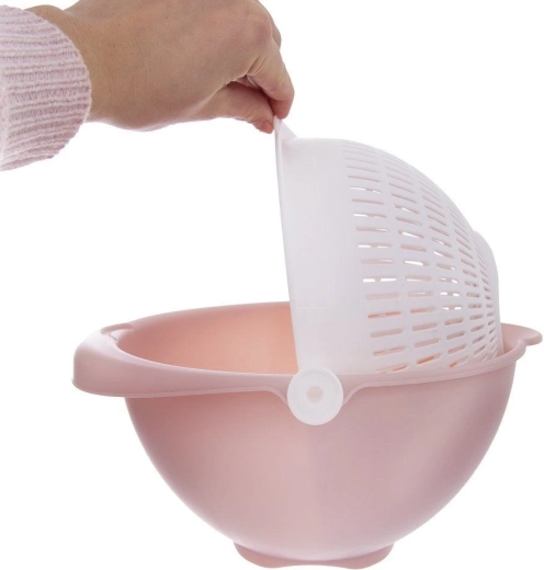Durable BPA-free plastic and easy maintenance