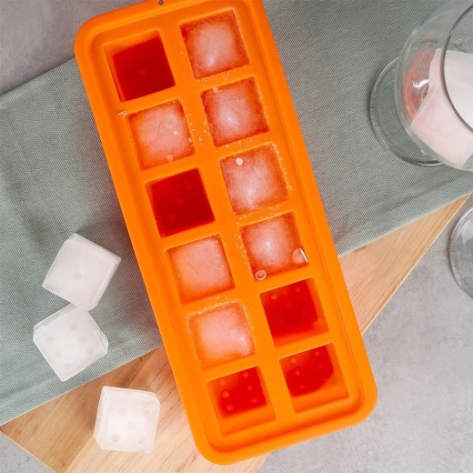 Easy release thanks to flexible silicone
