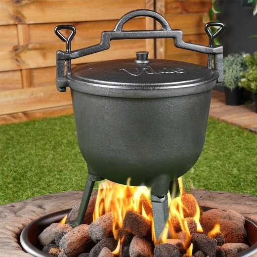 Stable legs for cooking over a fire