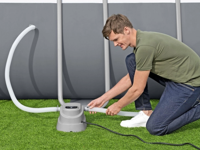 Safe operation and easy connection to filtration