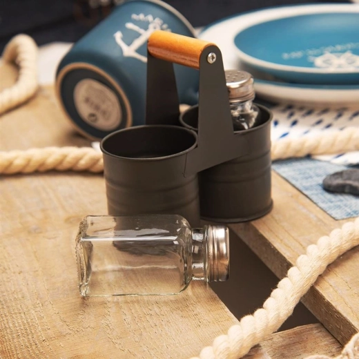 Практична метална стойка с дървена дръжка