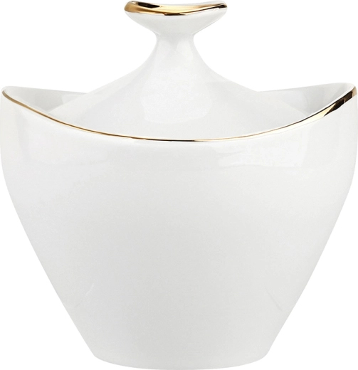 Practical serving accessories with lids