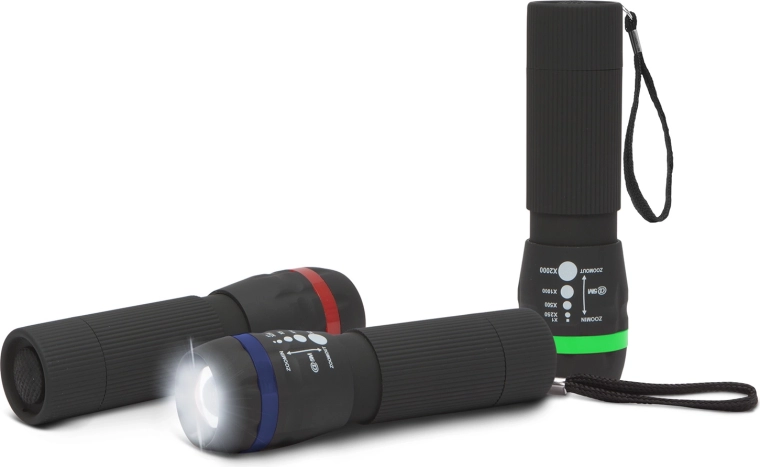 COB LED flashlight with adjustable focusing