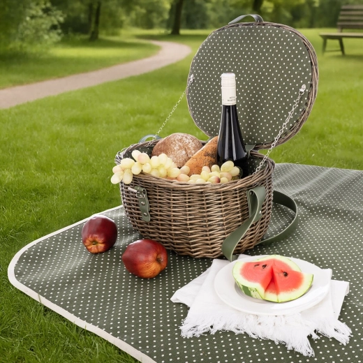 Ideal for picnics and trips